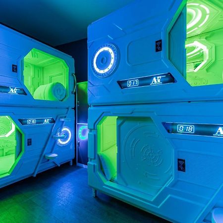 Art Seven Hostel Capsules Madrid Exterior foto