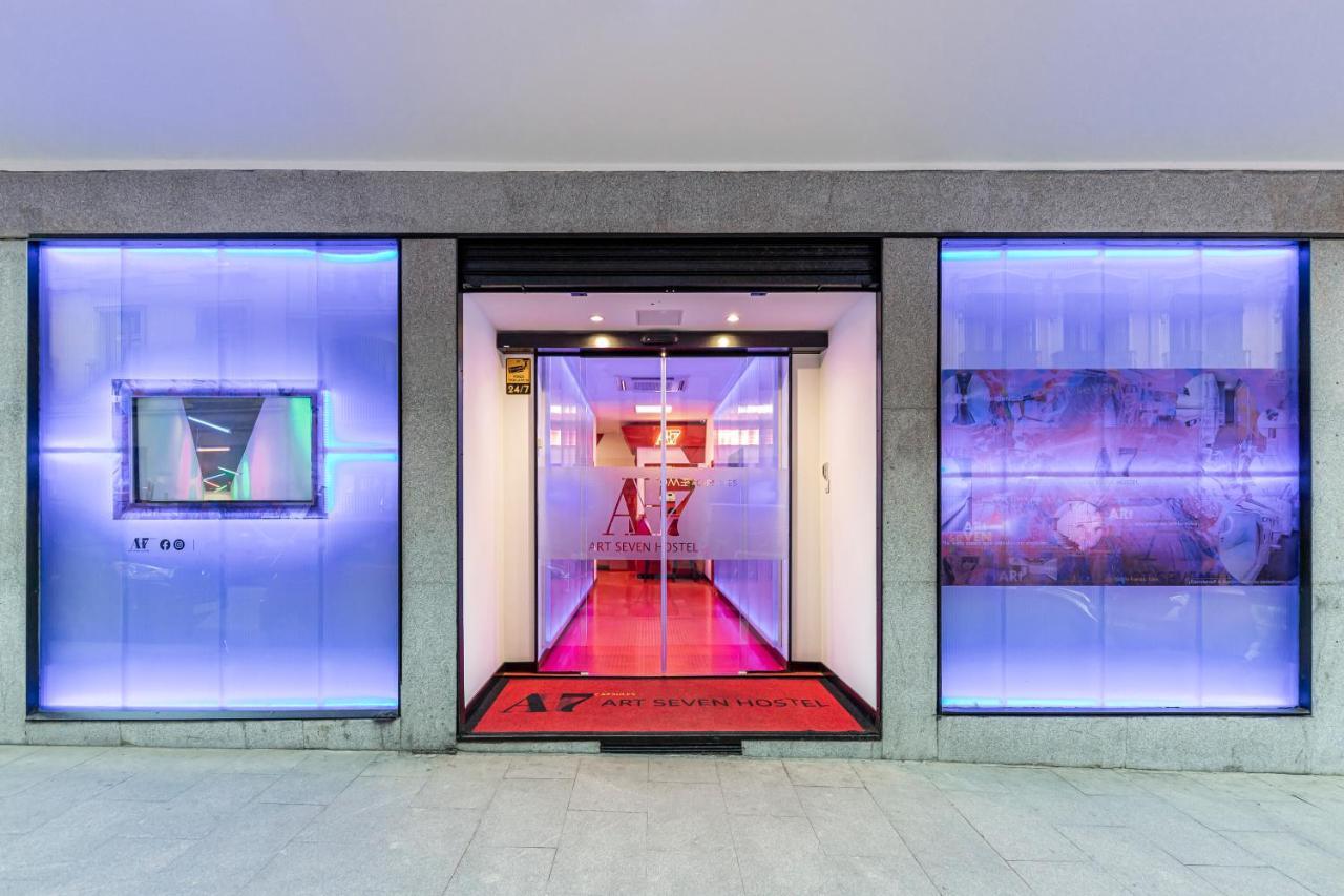 Art Seven Hostel Capsules Madrid Exterior foto